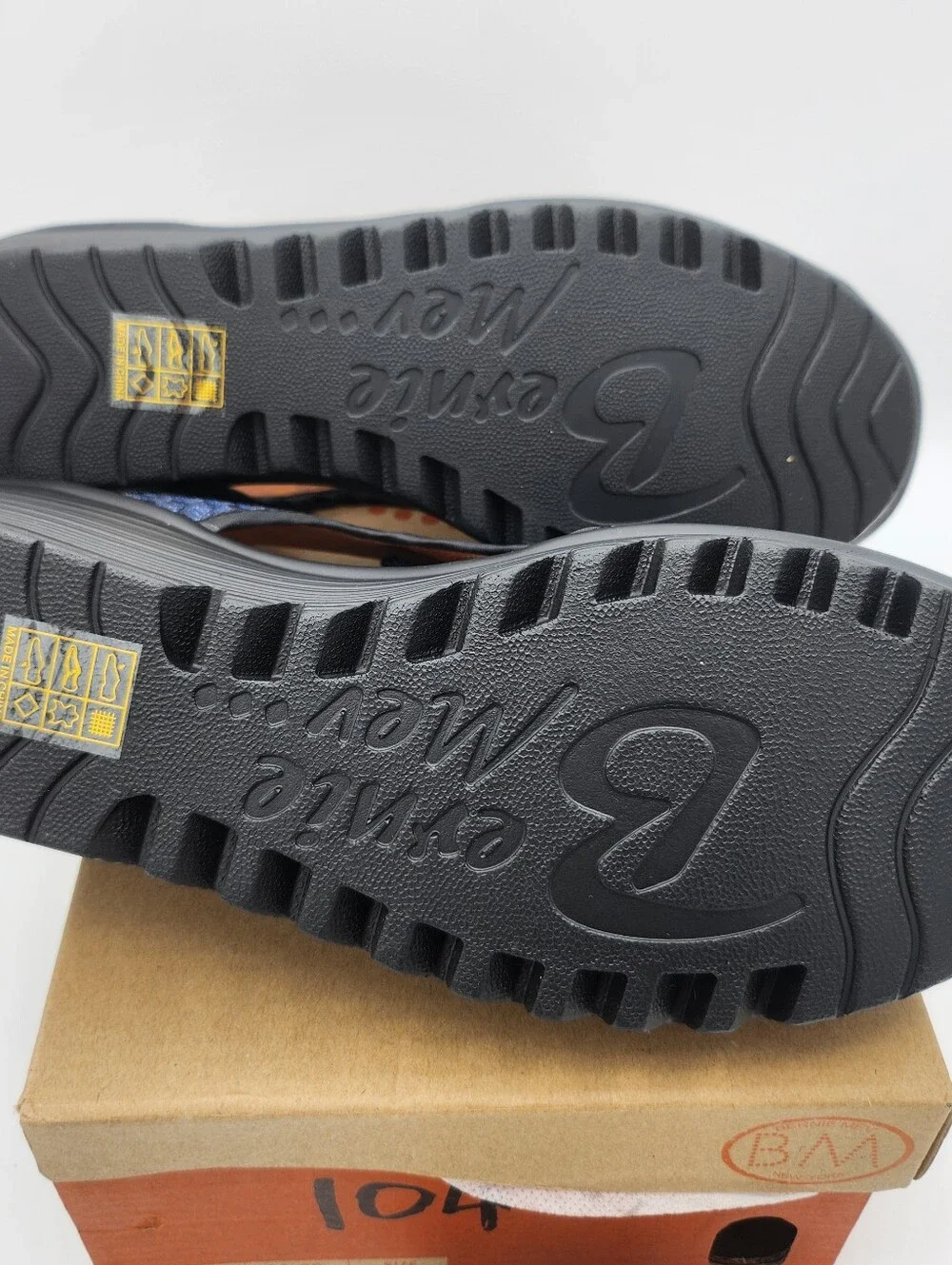 Bernie Mev Open-Toe Navy Lace-up Espadrilles / NIB / 42